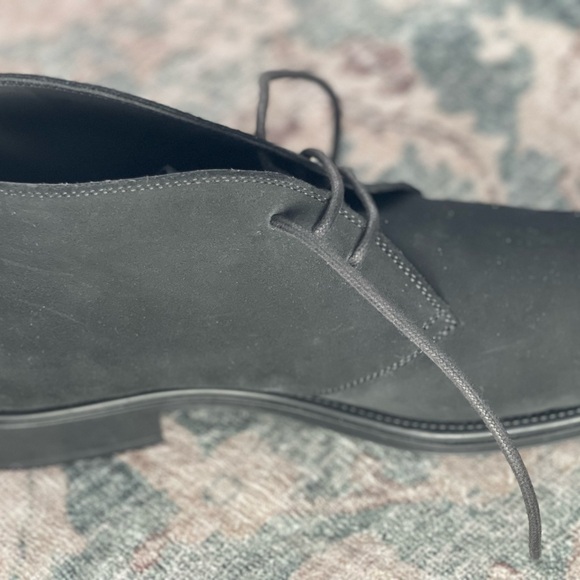 Tod’s Black Suede Desert Boots, US 8.5. Unworn. - Picture 7 of 8
